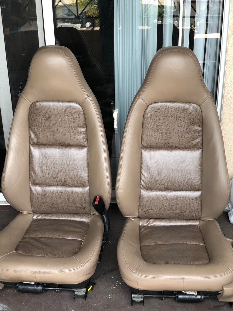 Z3 E36/7 Beige Seat from a 2001 Z3 3.0 Roadster
